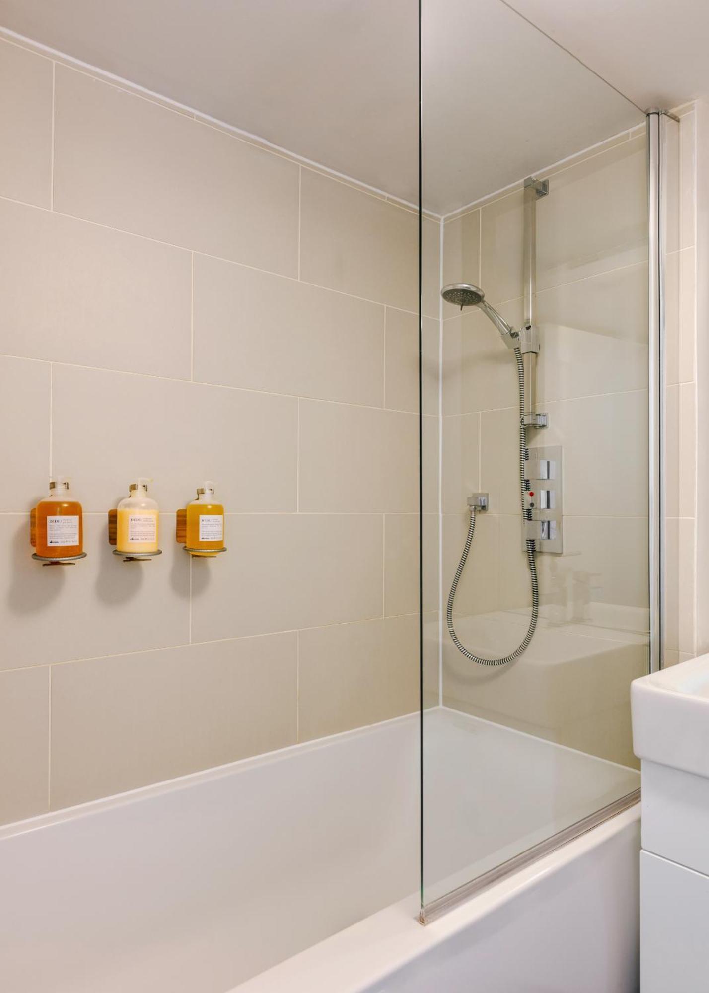 The Bard, Sonder Apartments By Marriott Bonvoy Aparthotel 4*